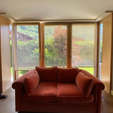 An Apartment In A Modern Swiss Chalet Iseltwald Kültér fotó