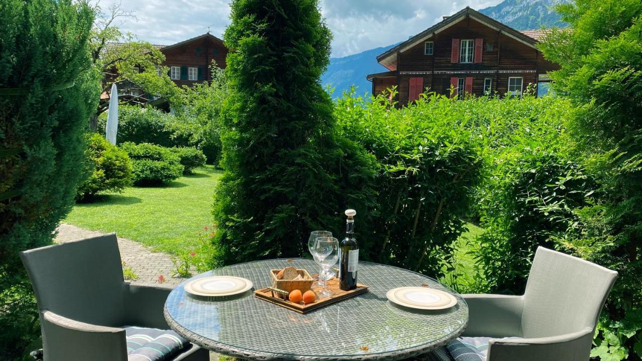 An Apartment In A Modern Swiss Chalet Iseltwald Kültér fotó